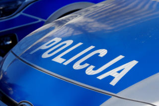 Tragedia w Warszawie. W mieszkaniu znaleziono martwe niemowlę. Opiekunowie zatrzymani