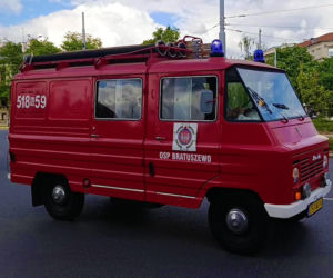 Parada zabytkowych pojazdów w Szczecinie