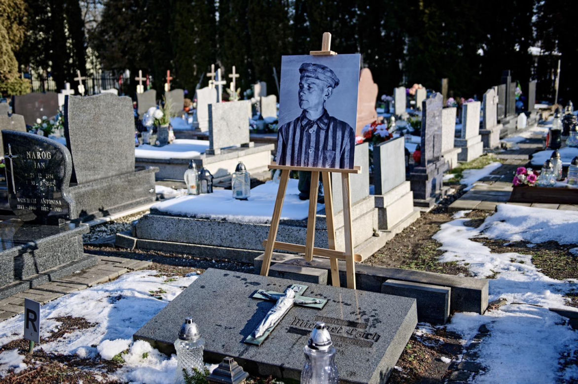 Obchody 80. rocznicy Marszu Śmierci w Gliwicach. Odsłonięto pomnik upamiętniający ofiary tragedii