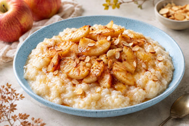 Jesienny comfort food w najlepszym wydaniu. Ryż z jabłkami i palonym masłem