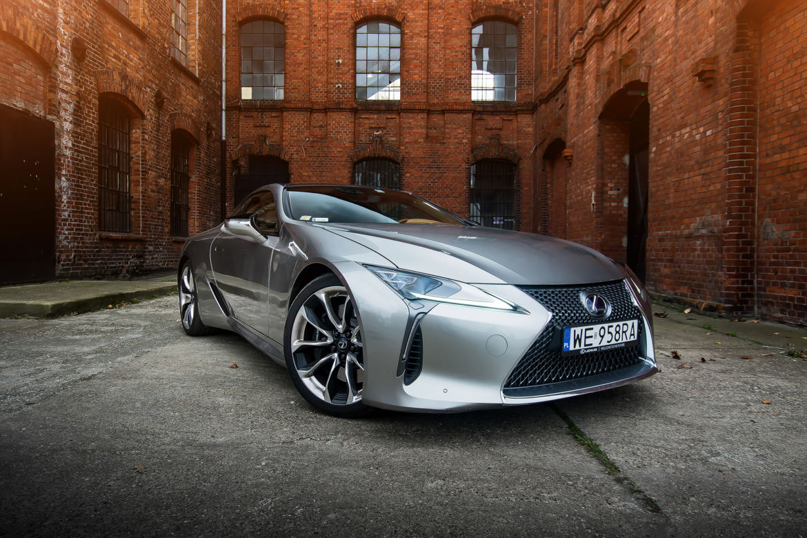 Lexus LC500h 3.5 V6 359 KM Superturismo