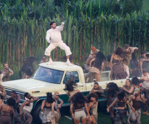 Halftime show na Super Bowl 2026: Bad Bunny, Lady Gaga, Pedro Pascal, Cardi B, John Bon Jovi i smaczki polityczne