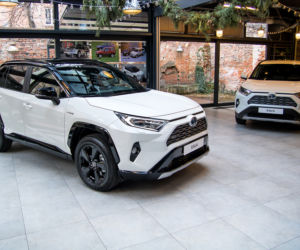 2019 Toyota RAV4 Hybrid - piąta generacja SUV-a