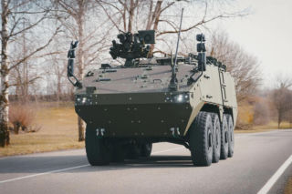 Program SAFE w Rumunii. Armia inwestuje w Piranha 5, Lynx i polskie drony Warmate