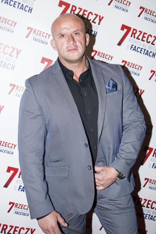 Tomasz Oświeciński filmową gwiazdą produkcji Vegi. Tak celebryta zmieniał się przez lata