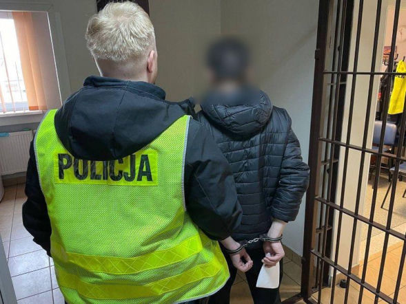 24-latek w areszcie po burzliwym spotkaniu towarzyskim. Jego kolega trafił do szpitala