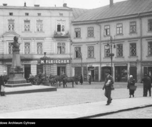 Plac Kazimierza Wielkiego, Tarnów