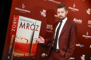 Remigiusz Mróz  zarobił miliony