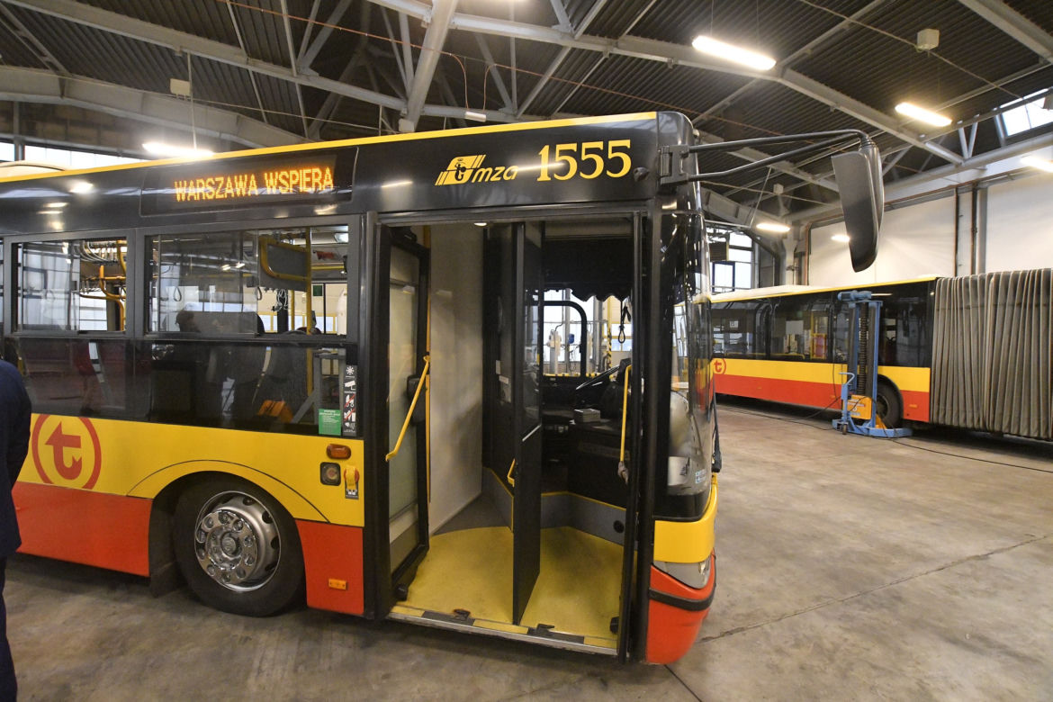 Autobusy wyposażone w tlen zamiast karetek. Tak będą wozić zakażonych