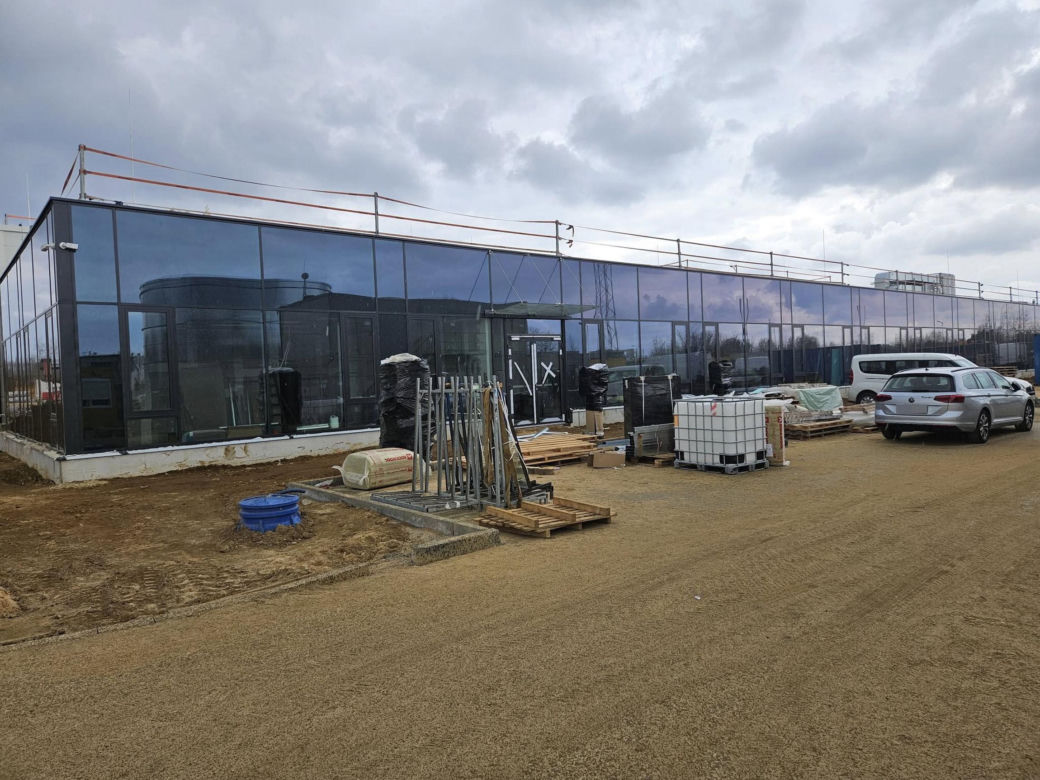 Czeladź. Światowy gigant z branży elektronicznej buduje w Polsce zakład. Prawie 300 osób znajdzie pracę [ZDJĘCIA].