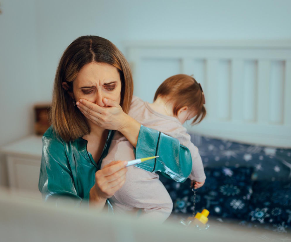 Natrętne myśli po porodzie to nie twoja wina. Sprawdź, kiedy troska o dziecko staje się zaburzeniem