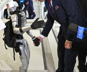 Robot humanoidalny Edward Warchocki w Sejmie