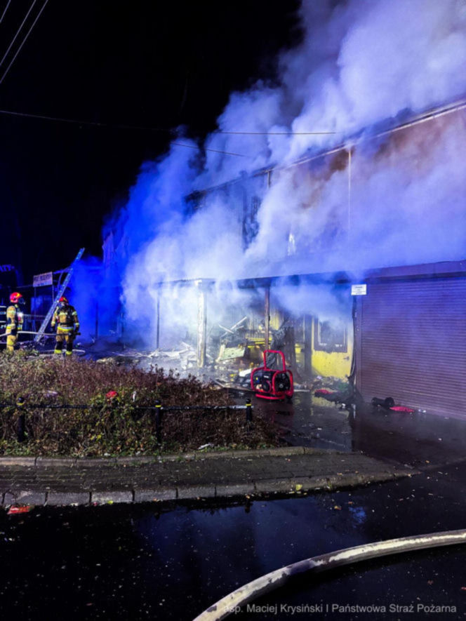 Pożar na targowisku przy ul. Bakalarskiej wybuchł w nocy z 26 na 27 grudnia