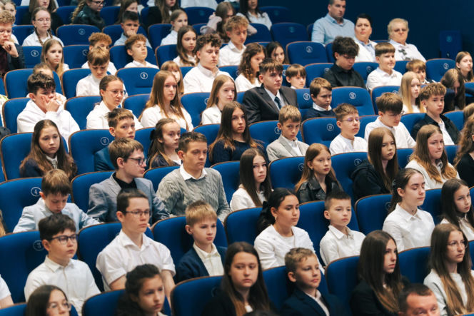 Najzdolniejsi uczniowie odebrali stypendia Prezydenta Miasta Siedlce