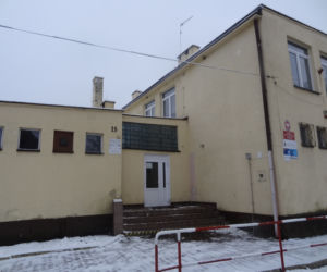Ksiądz uczył dzieci seksu z butelką