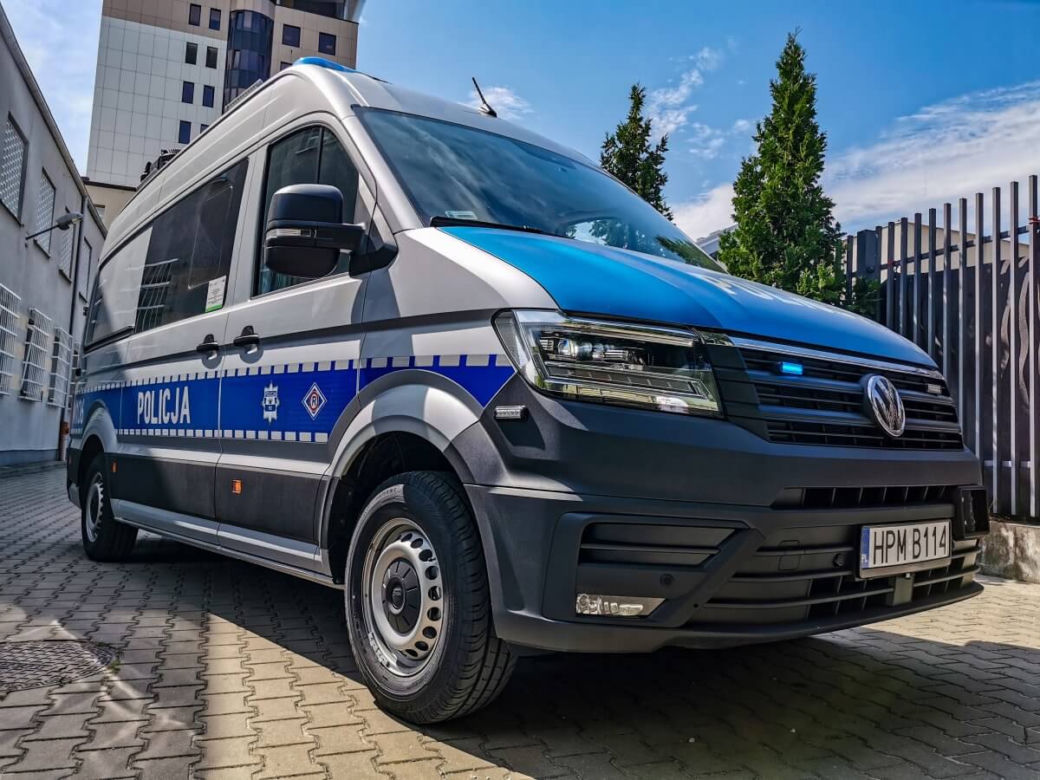 Nowoczesny radiowóz w podlaskiej policji [ZDJĘCIA]