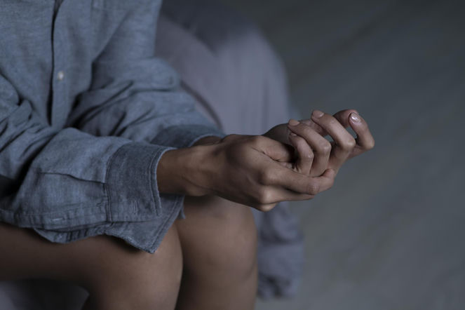 Pracujesz przy komputerze? Te proste testy wykryją cieśń nadgarstka w 60 sekund