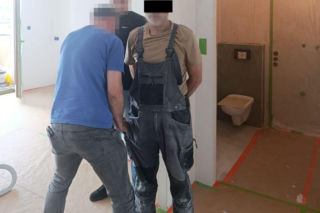Ukrywał się przed więzieniem, wpadł podczas remontu. „Łowcy głów” zatrzymali go w centrum Warszawy