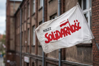 Skandaliczne warunki w Agro-Rydzynie? Solidarność alarmuje i wywołuje do tablicy najbogatszego Polaka