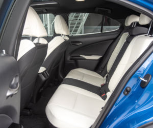 Range Rover Evoque D240 HSE vs Lexus UX 250h 