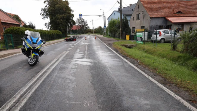Uciekł po potrąceniu motocyklisty. Ofiara ma uszkodzony kręgosłup