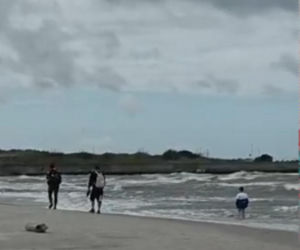 Jak zgubić dziecko na plaży? Właśnie tak! Dyrektor SAR pokazał szokujące nagranie: „Opamiętajcie się!”