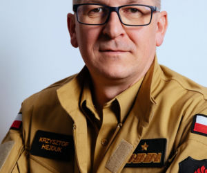 TAK mają teraz wyglądać strażacy! Będą nosić krótkie spodenki 