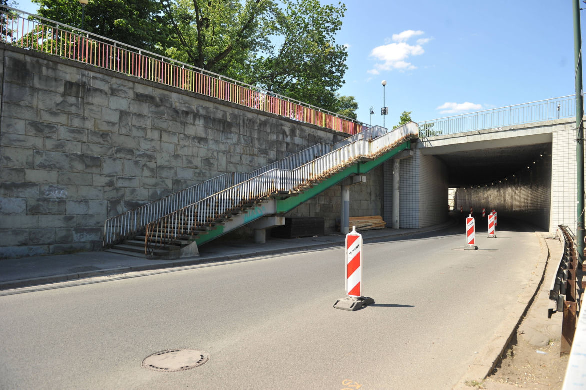 Rusza burzenie schodów! Wielkie zmiany na placu Na Rozdrożu