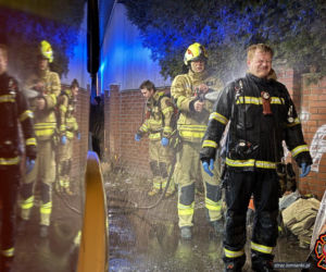 Kolejny tragiczny pożar. Wynieśli ją z mieszkania nieprzytomną. Nie żyje