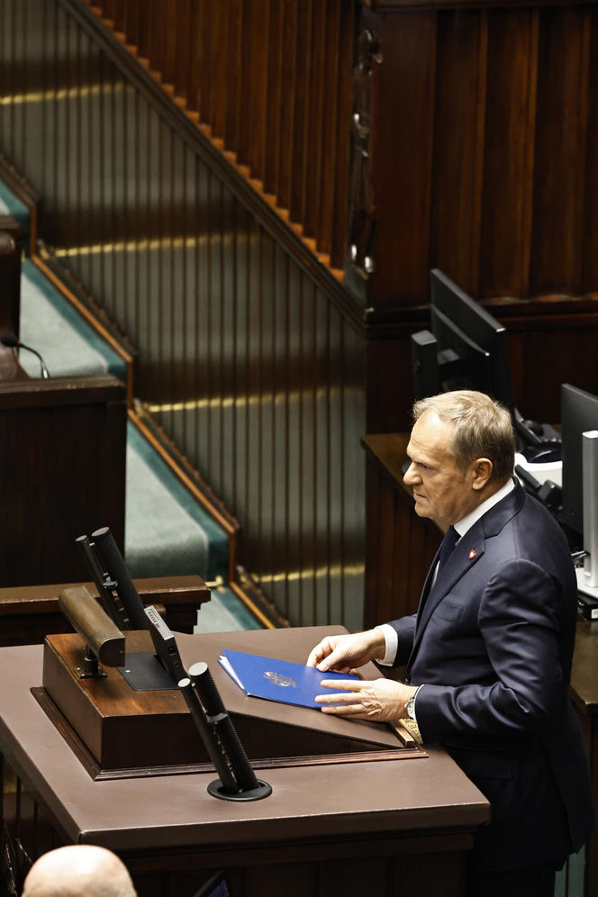 PILNE! Tusk ujawnia: dwóch Ukraińców współpracujących z Rosją stało za dywersją na kolei. „Celem była katastrofa”