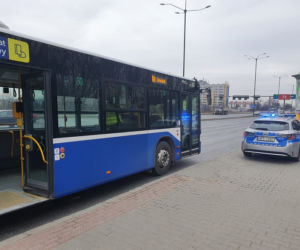 Policja kontroluje przestrzeganie obostrzeń w Krakowie