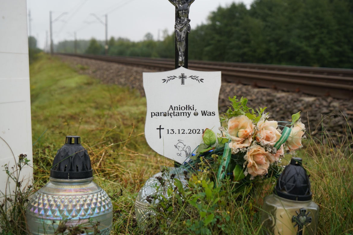 Sebastian miał tylko 14 lat, Anielka i Jaś byli jeszcze młodsi. Zginęli w potwornych wypadkach na torach