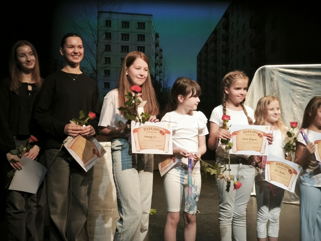 Spektakl na zakończenie warsztatów teatralnych w Teatrze Miejskim w Lesznie 