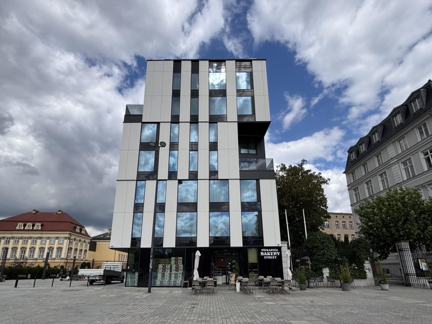 Plac Wolności we Wrocławiu