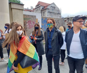 Katowice: Tłumy na proteście społeczności LGBT. Ludzie to nie ideologia! 