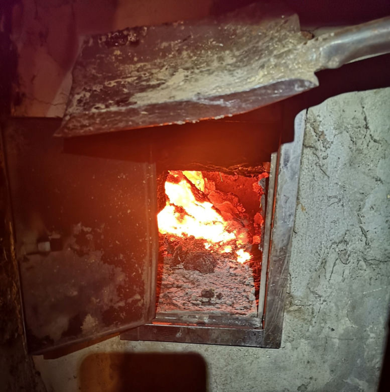 Akcja strażaków w Cybince. Pożar mógł objąć cały budynek