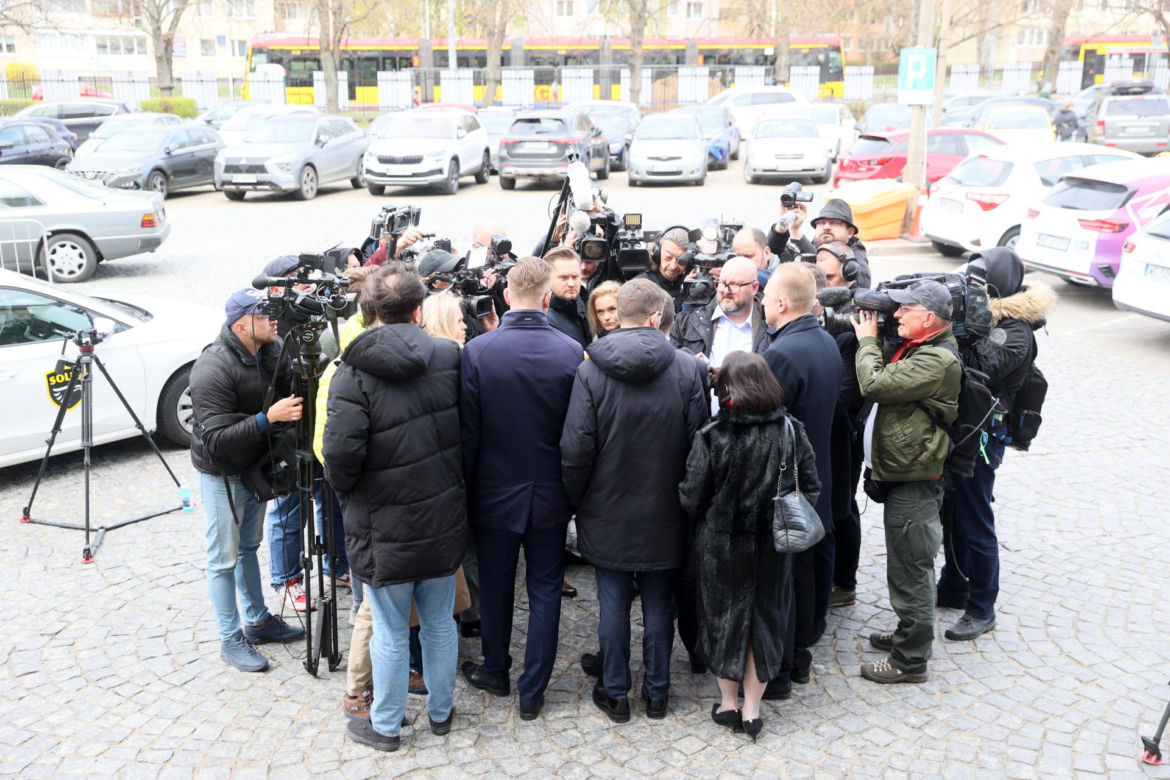 Awantura o debatę Nawrockiego i Trzaskowskiego w Końskich