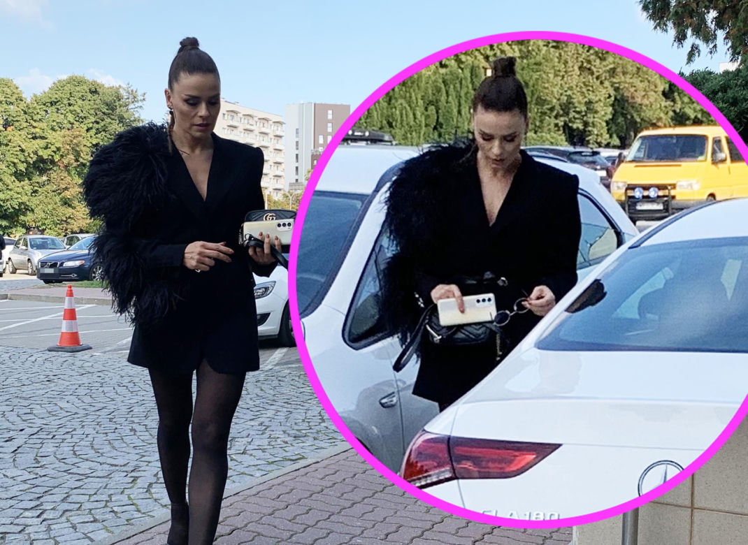 Natasza Urbańska zadaje szyku przy białym mercedesie