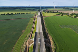 Ostatnie 40 kilometrów drogi ekspresowej S6 na Pomorzu oddane! Część trasy jest betonowa