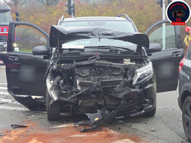 Wypadek karawanu wiozącego trumnę z ciałem. Szok w Warszawie