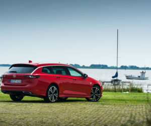 Opel Insignia Sports Tourer OPC Line 2.0 Turbo 260 KM AWD AT