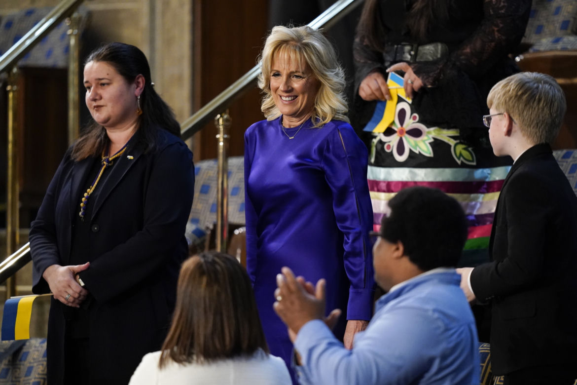 Porównanie stylu pierwszych dam: Jill Biden i Agaty Dudy. Która ubiera się lepiej?