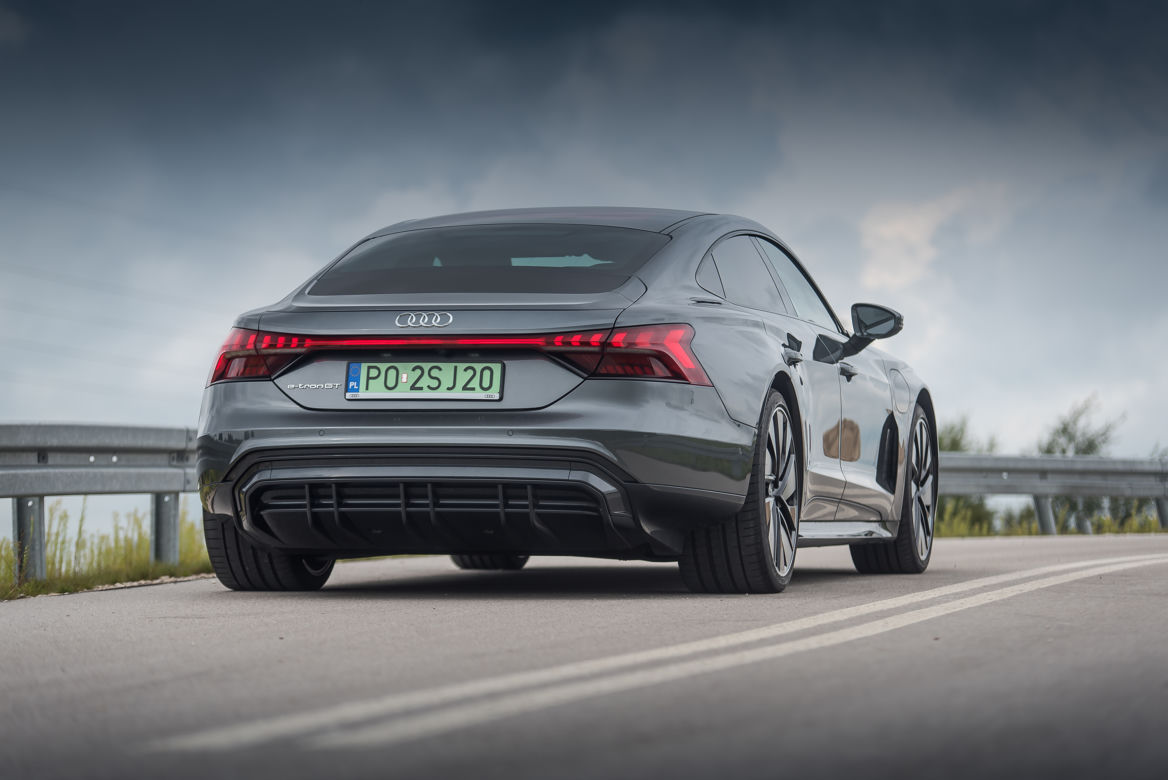Audi e-tron GT quattro