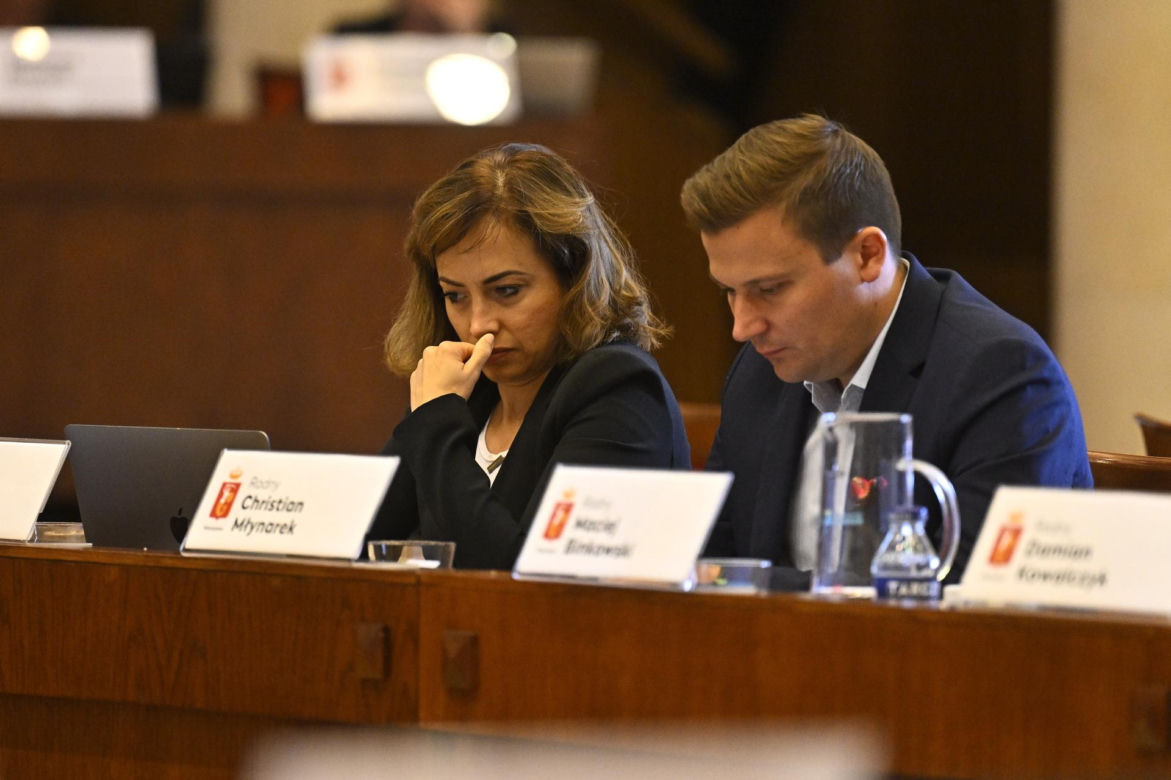 Trzaskowski z wotum zaufania za rządy w 2023 r. 