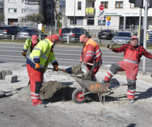 Ostatnie asfaltowanie Sokratesa. Otwarcie po majówce