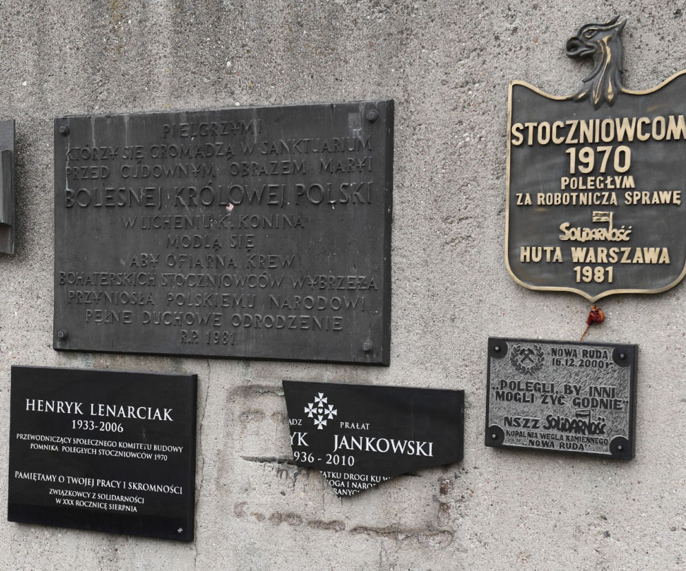 Zniszczyli tablicę Jankowskiego