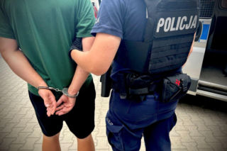 Zakrwawiona kobieta uciekła do sąsiadki. Policja zatrzymała 33-latka