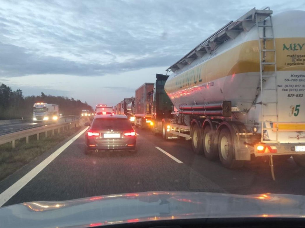 Wypadek na autostradzie A4 w kierunku Gliwic