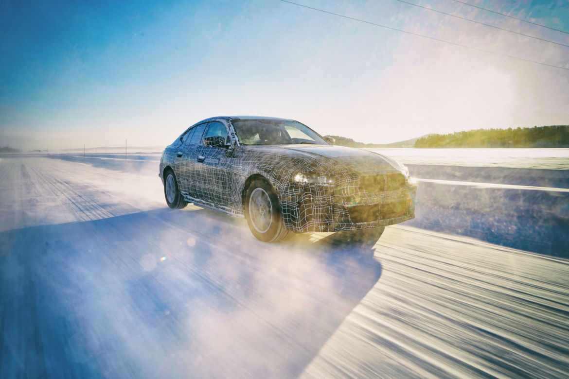 BMW iX3, BMW i4 oraz BMW iNEXT w zimowym teście za kołem podbiegunowym