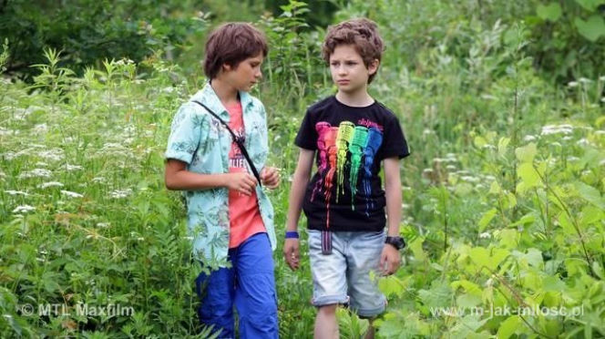 M jak MIŁOŚĆ. Antek Kolęda (JAKUB JANKIEWICZ) i Mateusz Mostowiak (Krystian Domagała)